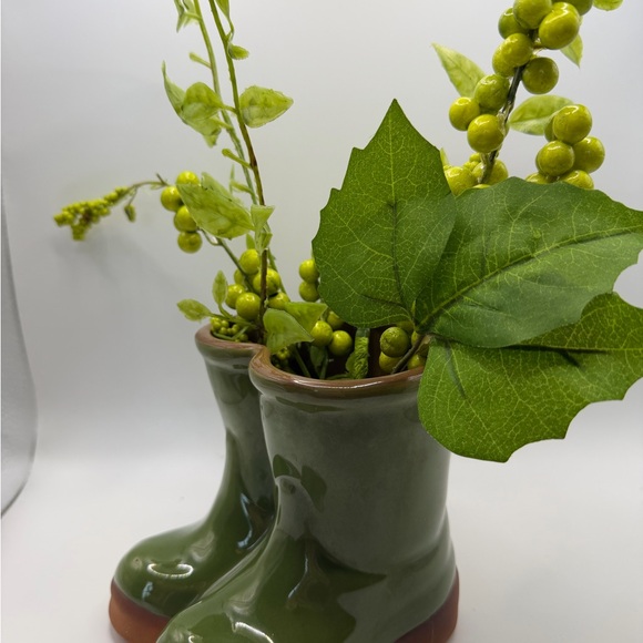 Eddie Bauer Olive Green Boot Planter with Faux Greenery - Picture 13 of 16